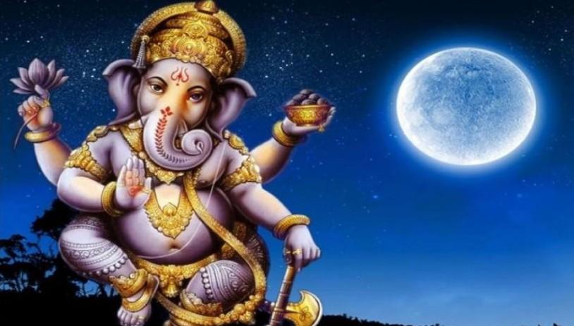 Its inauspicious to look at the moon during the festival