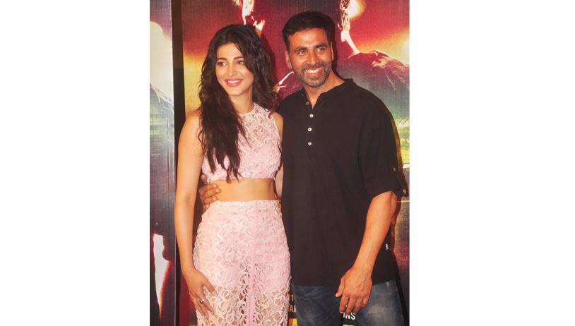 Akshay Kumar unveils Gabbar Is Backs trailer