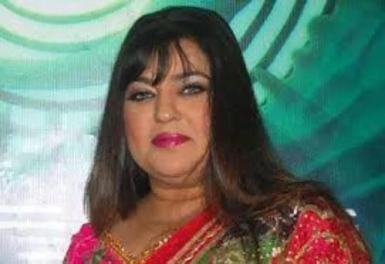 Dolly Bindra used offensive language towards Shweta Tiwari. Later, Samir Soni intervened and confronted Dolly Bindra. Their discussion turned into a heated argument and took an ugly turn which led to Dolly`s eviction