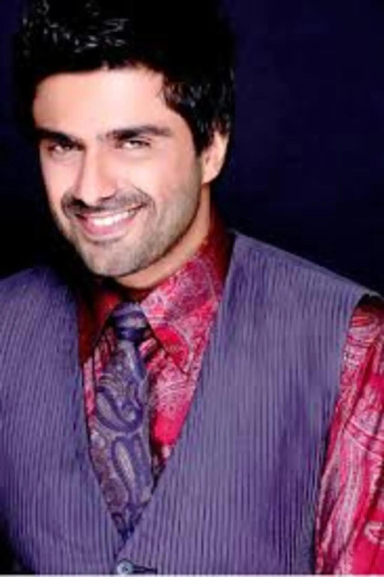 In the fight between Dolly Bindra and Samir Soni, the latter also became very aggressive. After his altercation with Dolly, he was asked to leave the Bigg Boss house.