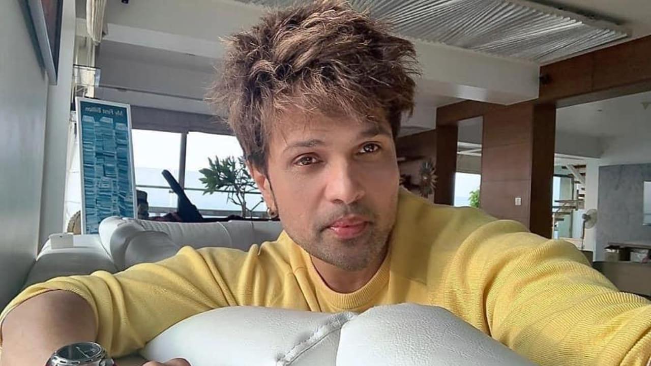 Top 4 Himesh Reshammiya Memes Which You Should Not Miss
