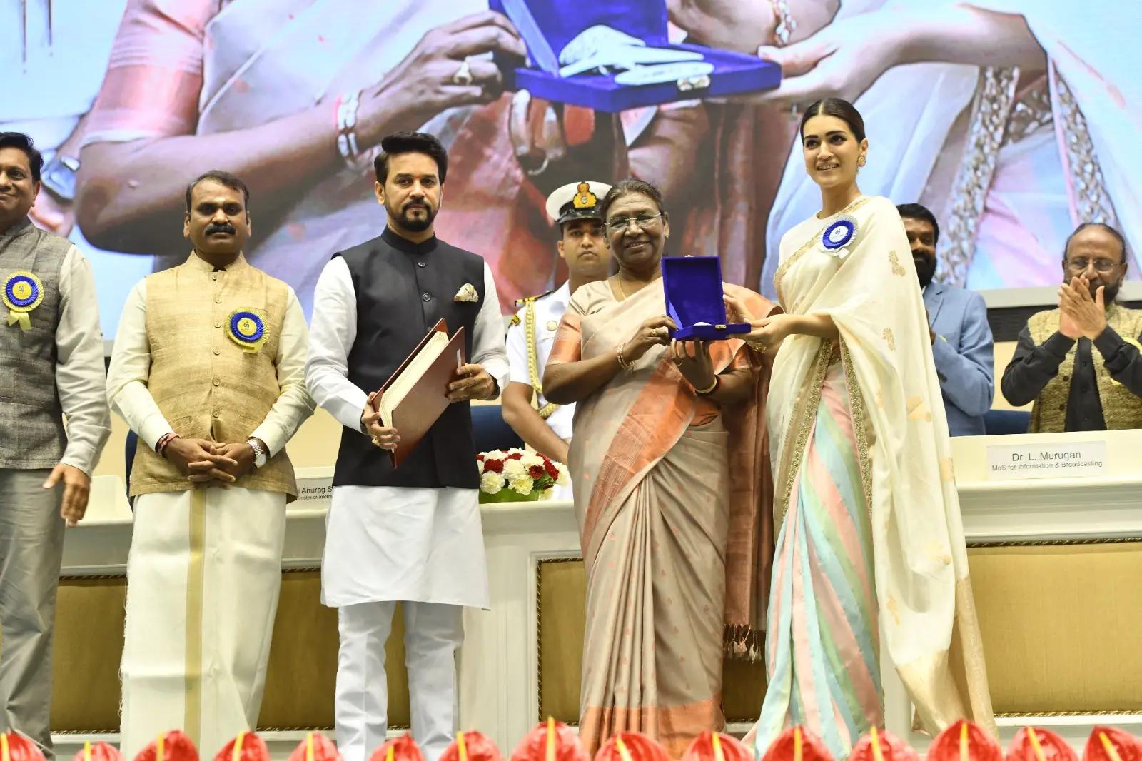 Kriti Sanon shared the National Award for Best Actress with Alia Bhatt for her brilliant performance in `Mimi`