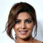 Priyanka Chopra lipsyncs and features in Enrique Iglesias song