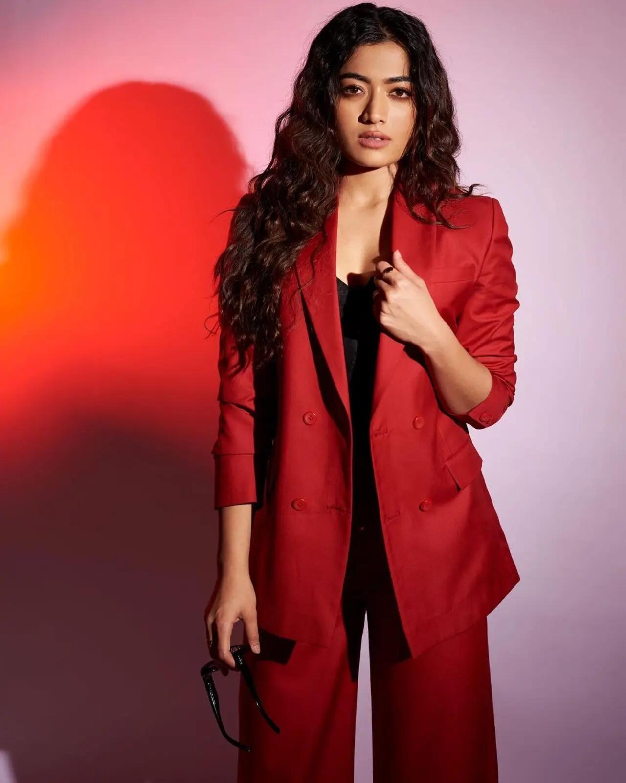 While Rashmika can nail gowns and ethnic outfits perfectly, this look proved that she can be a gorgeous bosswoman too