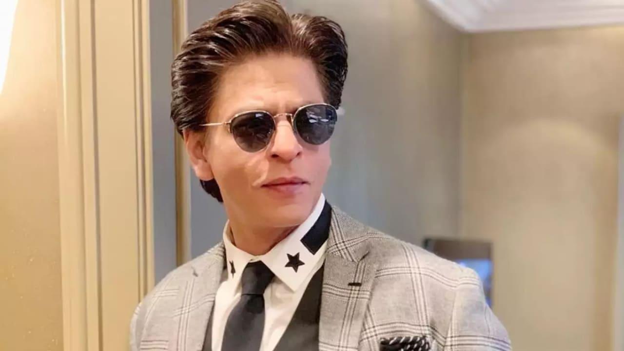 30 Years Of Shah Rukh Khan: He Repeatedly Proves Himself To Be The Bollywood King