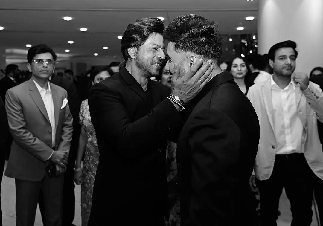Shah Rukh Khan shared a sweet moment with Emmy winner Vir Das at `The Archies` premiere last night