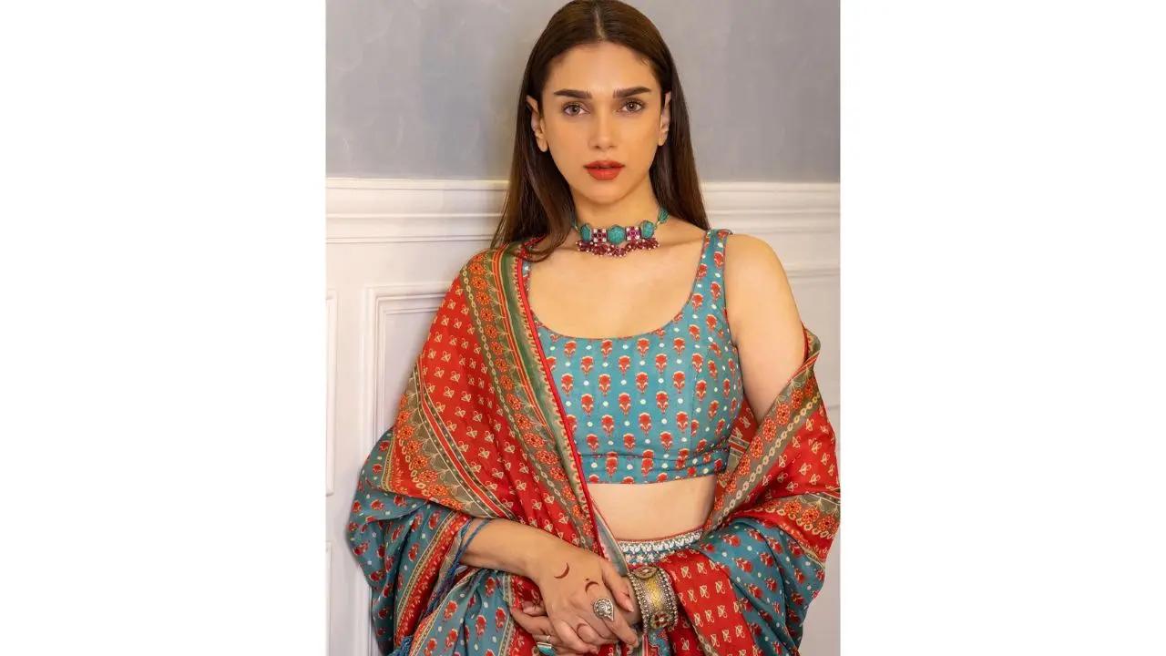 As the actress turns a year older today, let`s glance at her glorious career in showbiz. Hailing from a royal lineage, Aditi Rao Hydari made her debut in showbiz with the ‘Prajapati’, she went onto win hearts with her acting skills and flawless looks