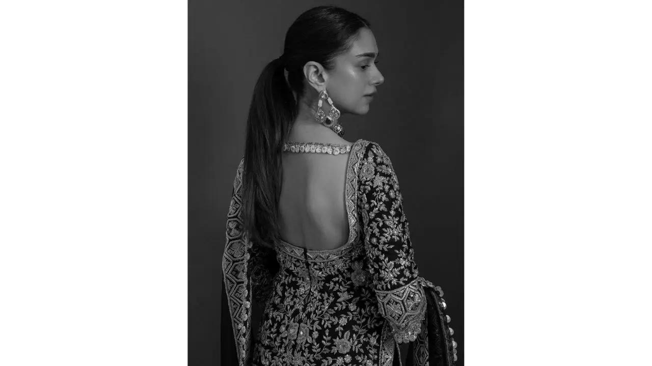 She is an ardent disciple of the most acclaimed classical dancer Leela Samson.Aditi began learning the classical dance Bharatanatyam when she was six