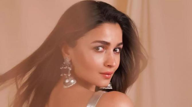 Student Of The Year Turns 10: Actors Alia Bhatt, Sidharth Malhotra, Varun Dhawan And Their Love Lives