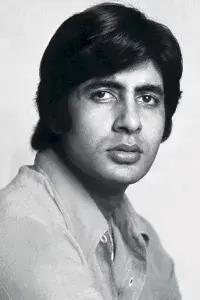 Amitabh Bachchan was initially named Inquilaab, which was heavily inspired from the phrase `Inquilab Zindabad`