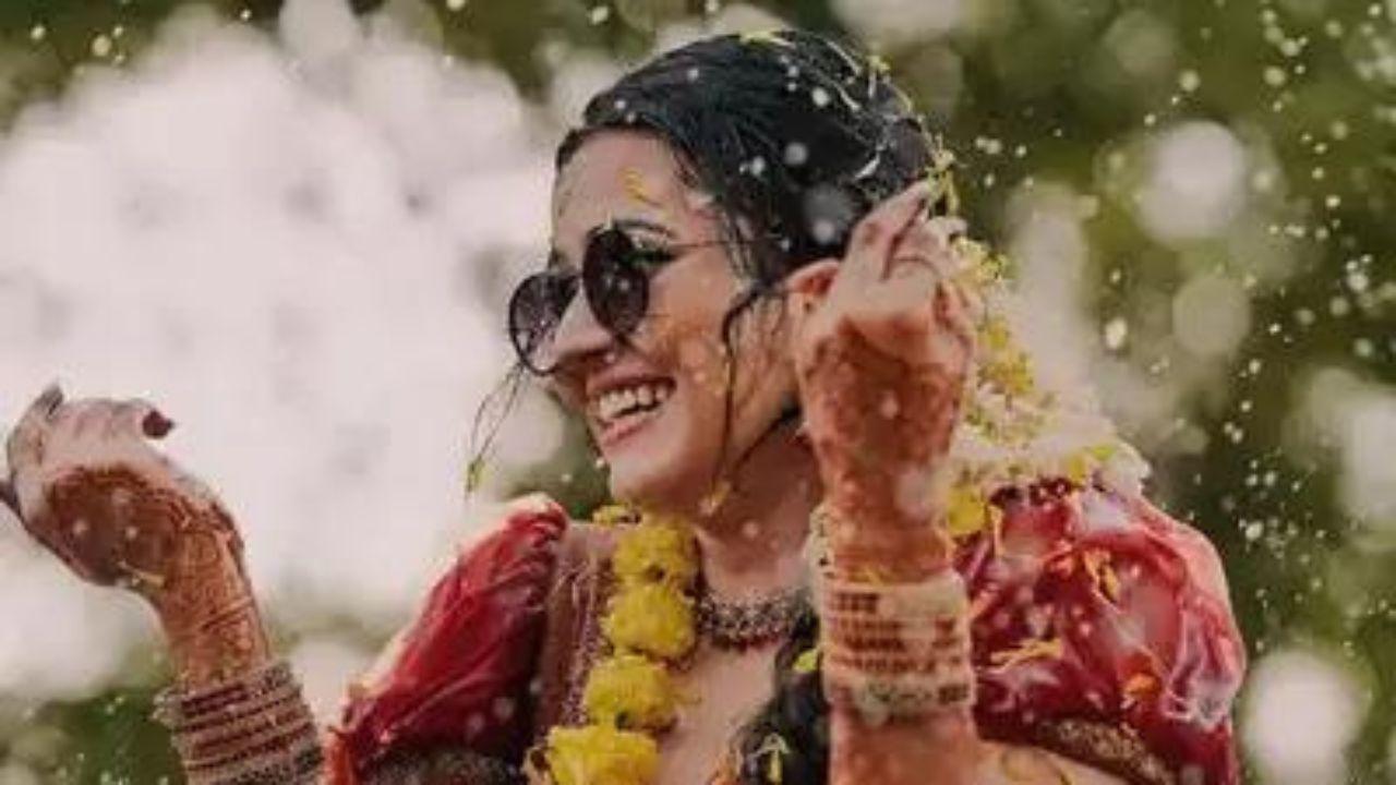‘Dada’ Actress Aparna Das to Marry Deepak Parambol, Haldi Ceremony Pics Go Viral