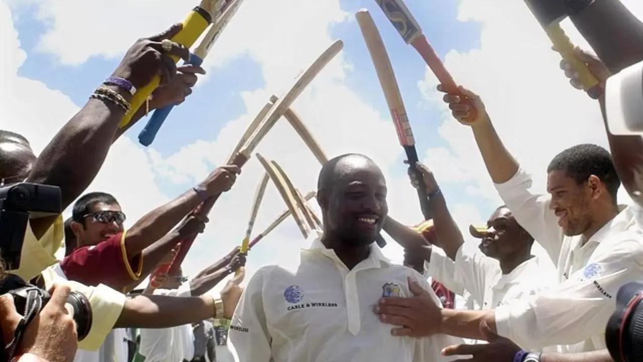 West Indies monster-batter Brian Lara has scored 1,225 runs in the World Cup and enjoys the 4th position on the list. He was a threat to bowl at his time. His highest score in the World Cup is 116 runs