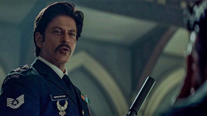 7 Shah Rukh Khan Movies Where He Wore Indian Armed Forces Uniform
