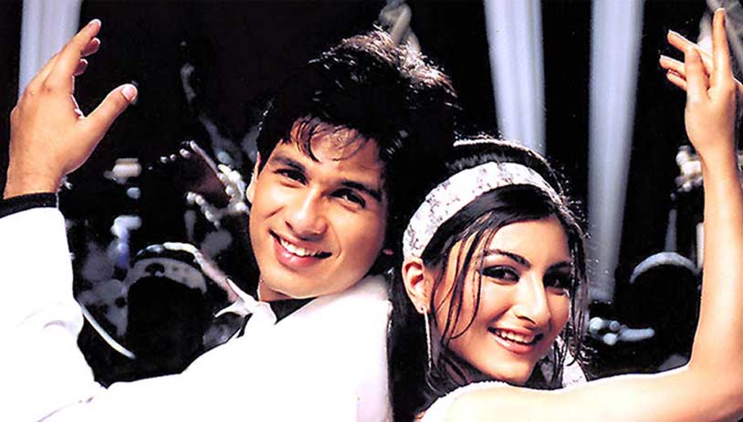 Gustakh Dil Tere Liye Dil Maange More