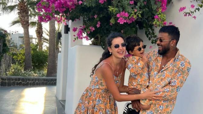 6 Indian Cricketers Who Married Bollywood Actresses