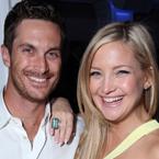 Kate, Oliver Hudson considered `dead` by their father