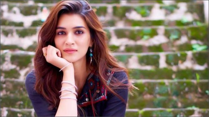 Celebrating Engineer`s Day: 5 Bollywood Actors Who Hold An Engineering Degree In Real Life