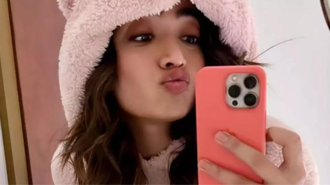 Mirror Selfie