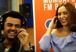 Manish Paul | Iulia Vantur
