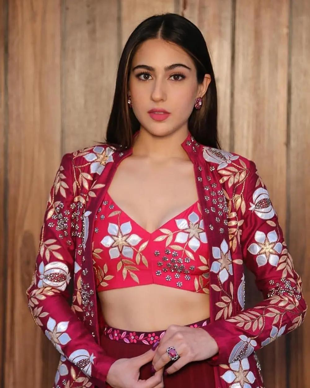 Sara Ali Khan has always had Bollywood dreams and debuted in the film Kedarnath, directed by Abhishek Kapoor. Simmba, an action film directed by Rohit Shetty, was his second release. She is still one of the most sought-after young actresses today, with a lot of films under her belt.