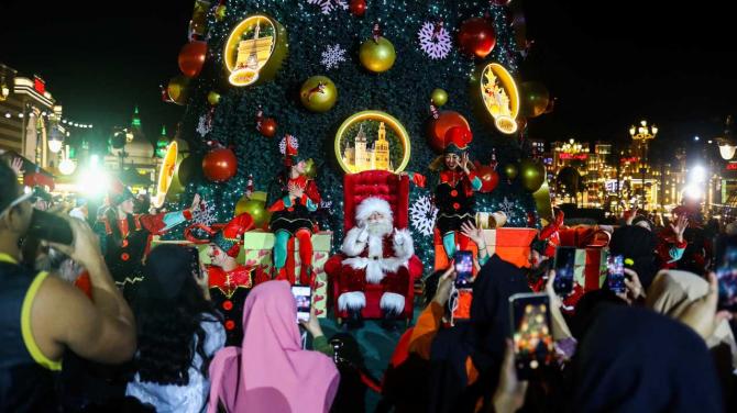 Christmas 2024: 7 Ways To Celebrate The Festive Season When In Mumbai