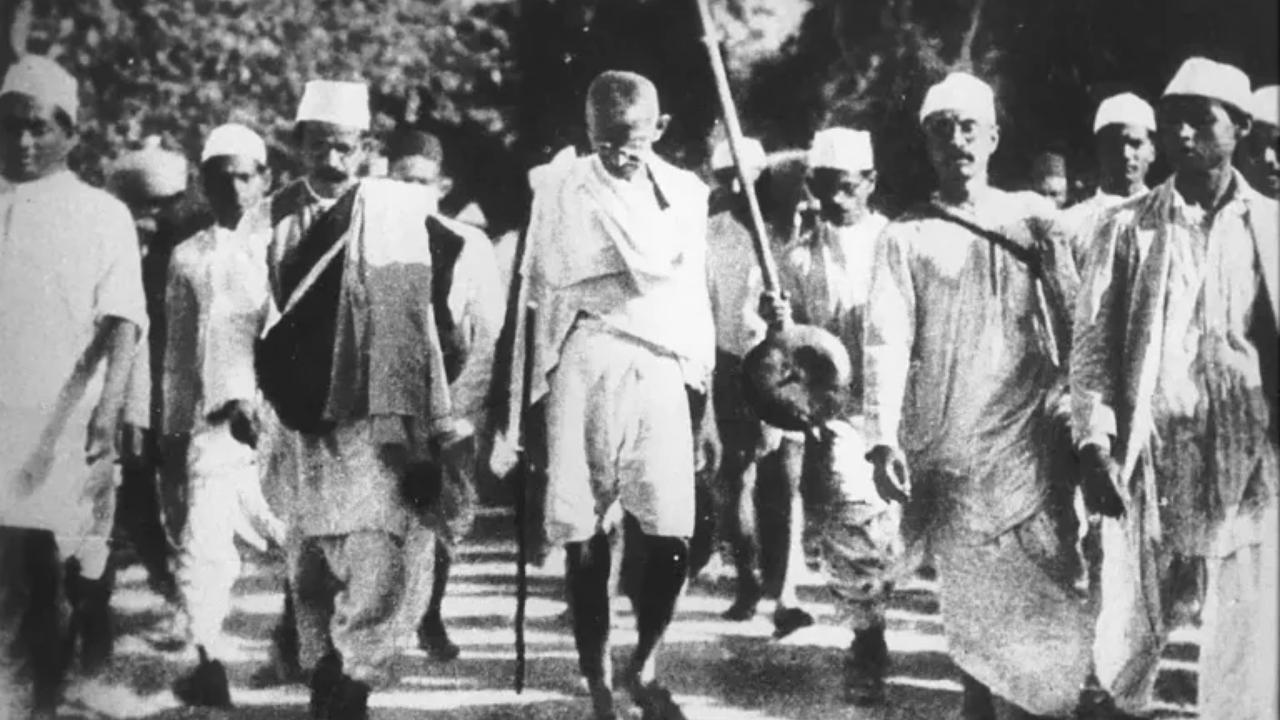 Mahatma Gandhi`s Timeless Words: 7 Inspiring Quotes for Change