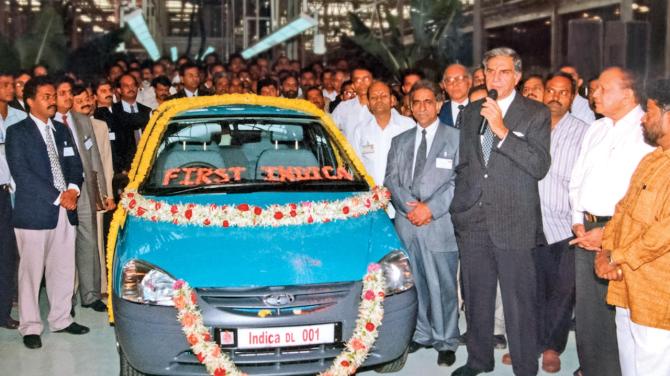 Ratan Tata`s Visionary: 7 Ways He Revolutionized the Indian Automobile Industry