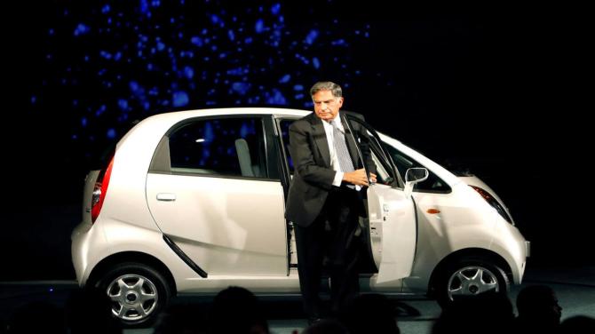 Ratan Tata`s Visionary: 7 Ways He Revolutionized the Indian Automobile Industry