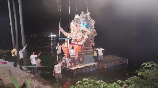 Popular Spots to See Ganpati Visarjan in Mumbai