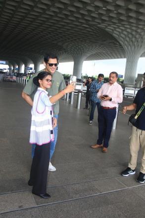 The actor is enjoying the success of his recent performance in "Jaane Jaan"