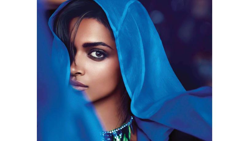 Sexy Siren: Deepika Padukone