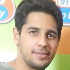 Sidharth had brother`s company at `Brothers` trailer launch