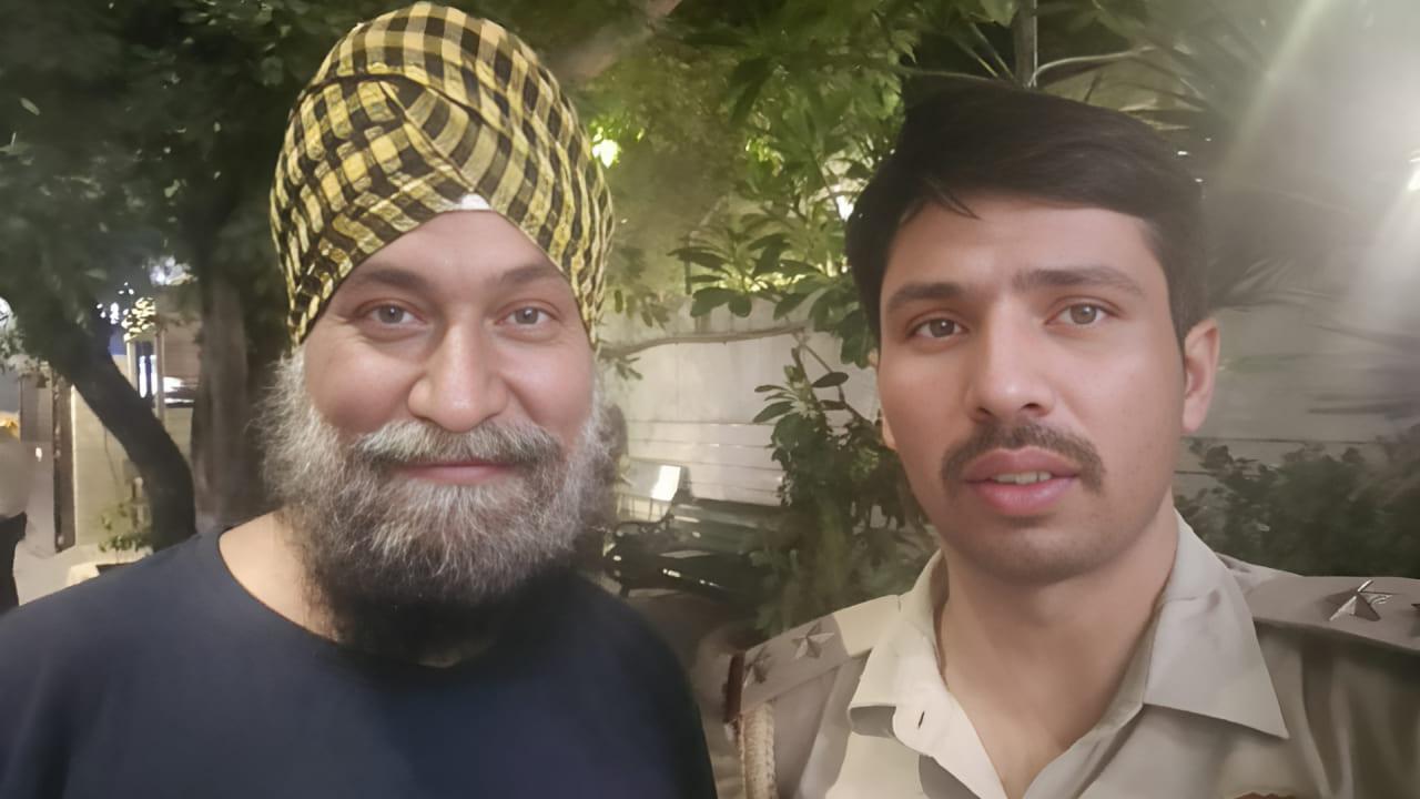 TMKOC Actor Gurucharan Singh Returns Home After Being Missing For Weeks, Poses With Police