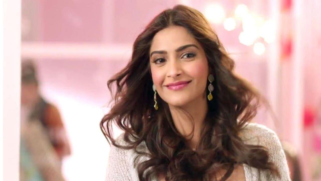 New Mommy In Town Sonam Kapoor To Make A Comeback, Here`s When She Will Be Seen Next