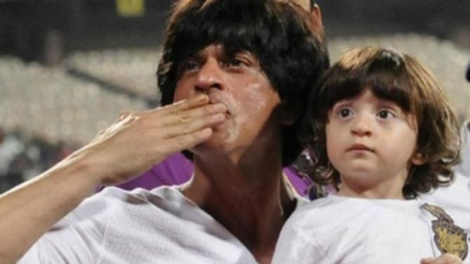 Shah Rukh Khan Special: Adorable Photos That Prove He Is A Doting Family Man