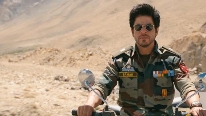 7 Shah Rukh Khan Movies Where He Wore Indian Armed Forces Uniform