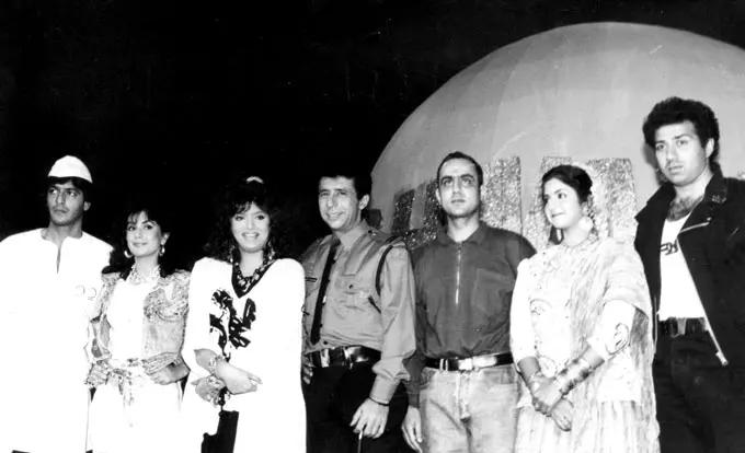 Talking about his son`s big Bollywood debut, Sunny Deol said in an interview with PTI: `My father did not direct me. It is a huge task since it is Karan`s first film. I am a bit conscious as I am launching him. I don`t give him any advice. He has to be honest to his profession and craft of acting, work hard and enjoy what he does.`
In picture: Sunny Deol with the cast of Vishwatma.