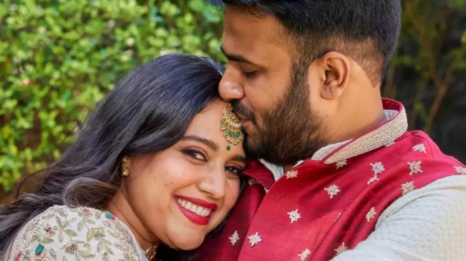 Before Parineeti Chopra And Raghav Chadha, These Bollywood Actresses Were Linked With Indian Politicians