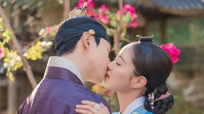 Loved The Royals On Netflix? You Will Love These 5 OTT Shows Too