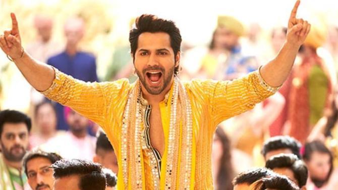 Yellow Inspired Celeb Fashion Ideas For Navratri Day 1