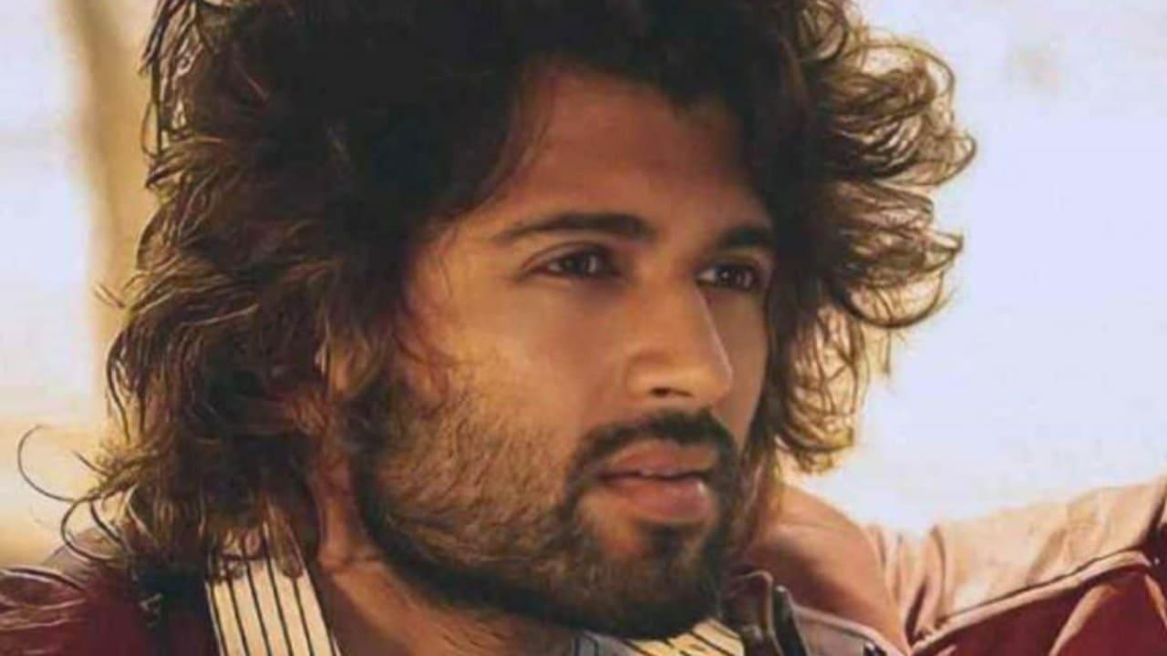 Vijay Deverakonda To Return His Liger Fee Of Rs. 6 Crore To The Producers Amidst The Big Failure
