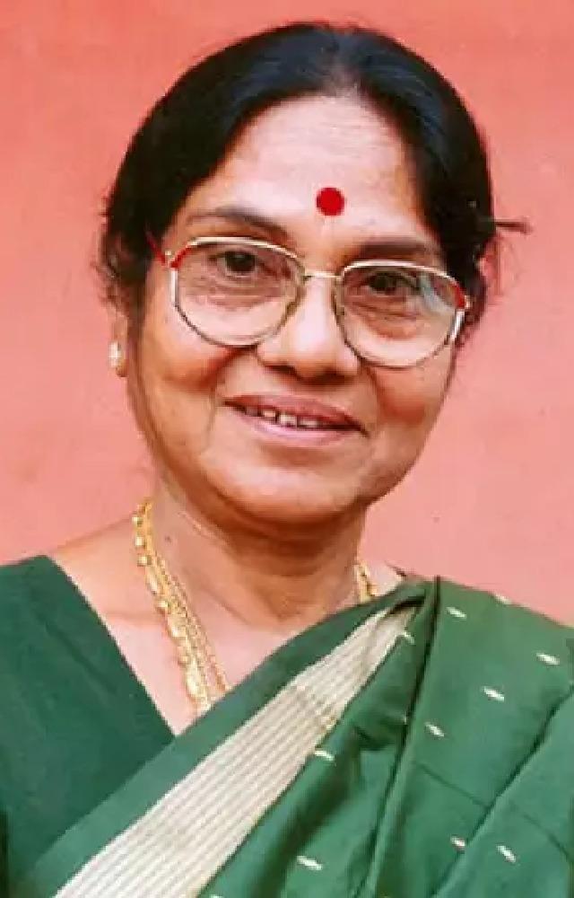 veteran actress Leelavathi passed away at a private hospital in Nelamangala at the age of 85