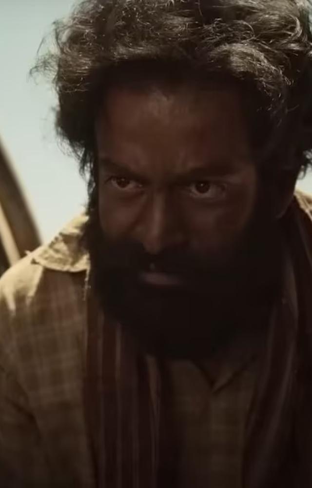 The story revolves around Najeeb, a Malayali immigrant laborer who faces forced slavery on a secluded farm in the deserts of Saudi Arabia