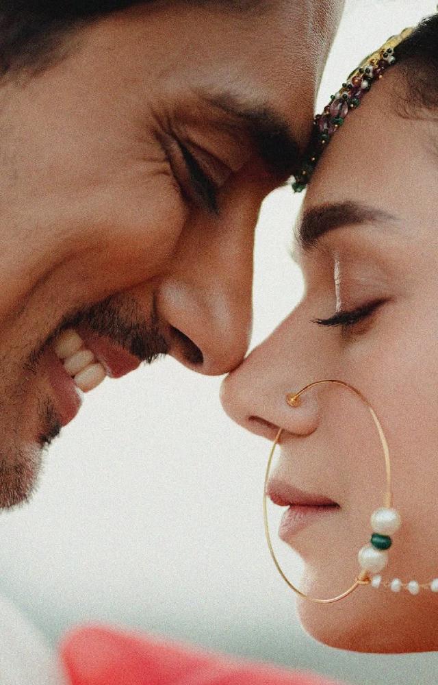 The internet has been captivated by Aditi and Siddharth`s new wedding pictures. The actress`s nose ring is an inspiration for all the bride-to-be.