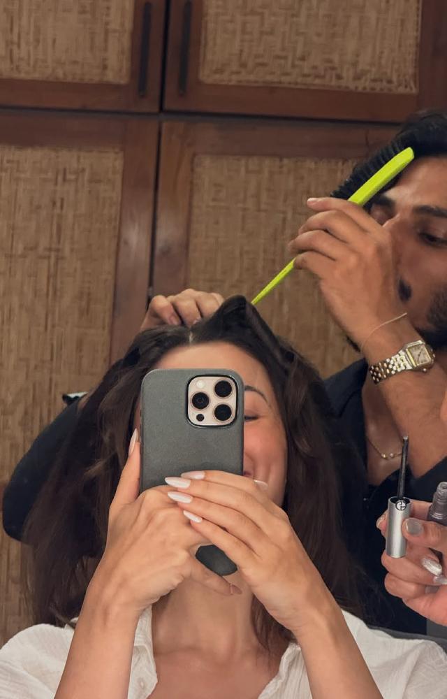 Alia Bhatt, who is currently filming for Sanjay Leela Bhansali`s Love And War, shares some cute BTS while getting ready.