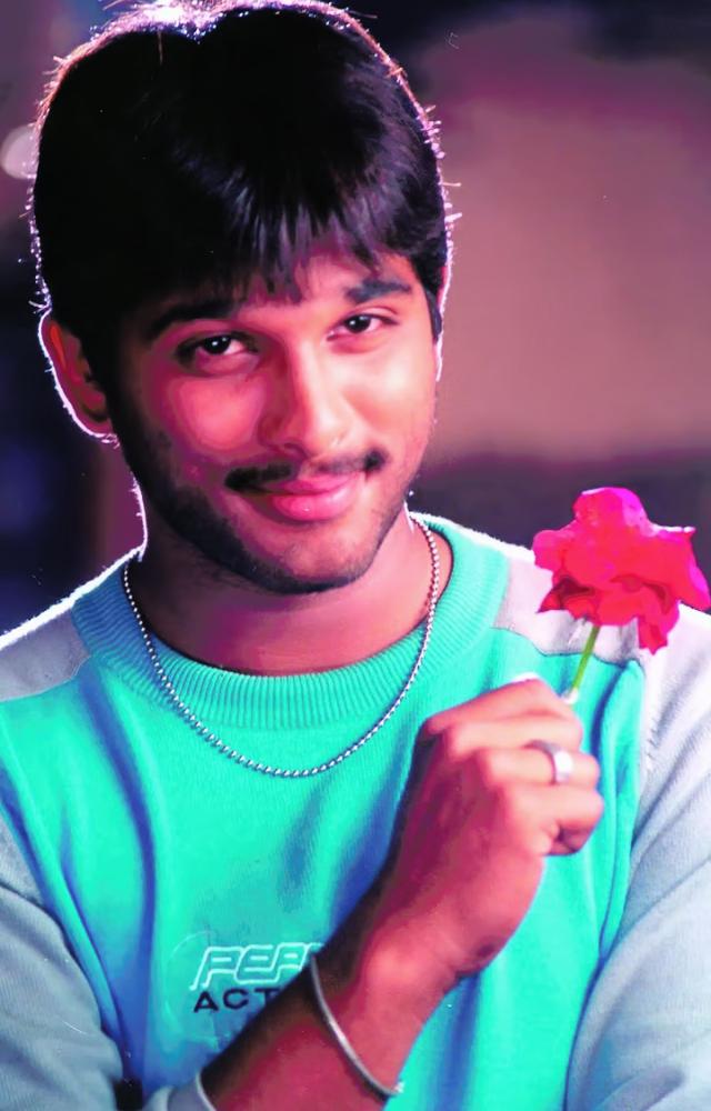 Allu Arjun penned a note saying, '20 years of Arya. It’s not just a movie, it’s a moment in time that changed the course of my life. Gratitude forever.'