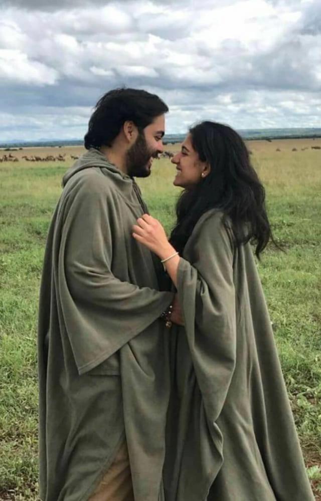 In 2018, a beautiful picture of the couple went viral on the internet, where they were seen twinning in olive green robes.