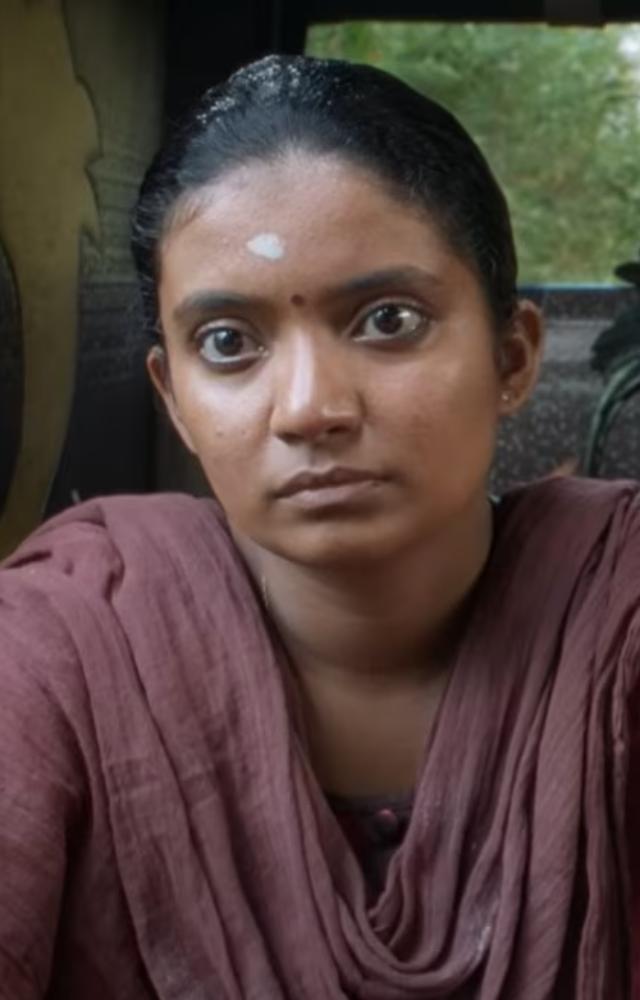Anna Ben made her Tamil debut in “Kottukkaali,” directed by PS Vinothraj, showcasing her ability to adapt to cultural nuances in a complex role.