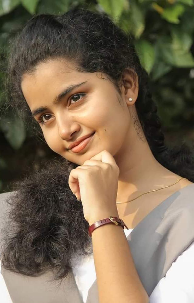 Anupama made her debut with a supporting role in the Malayalam coming-of-age film “Premam” (2015), which became an industry hit.