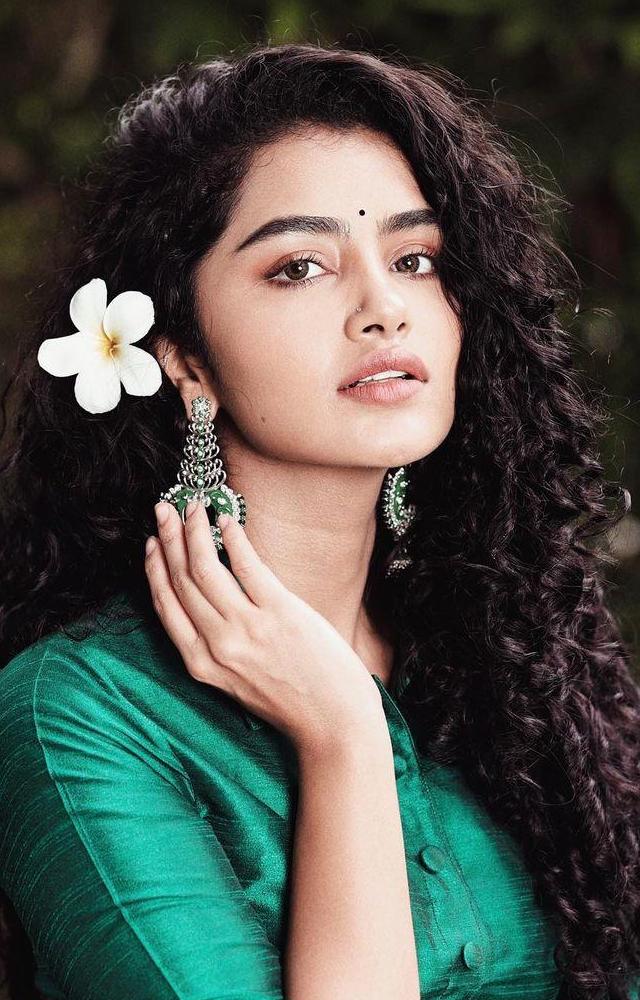 Anupama was born on February 18, 1996, in Irinjalakuda, Kerala, India. She attended CMS College Kottayam, where she majored in Communicative English.